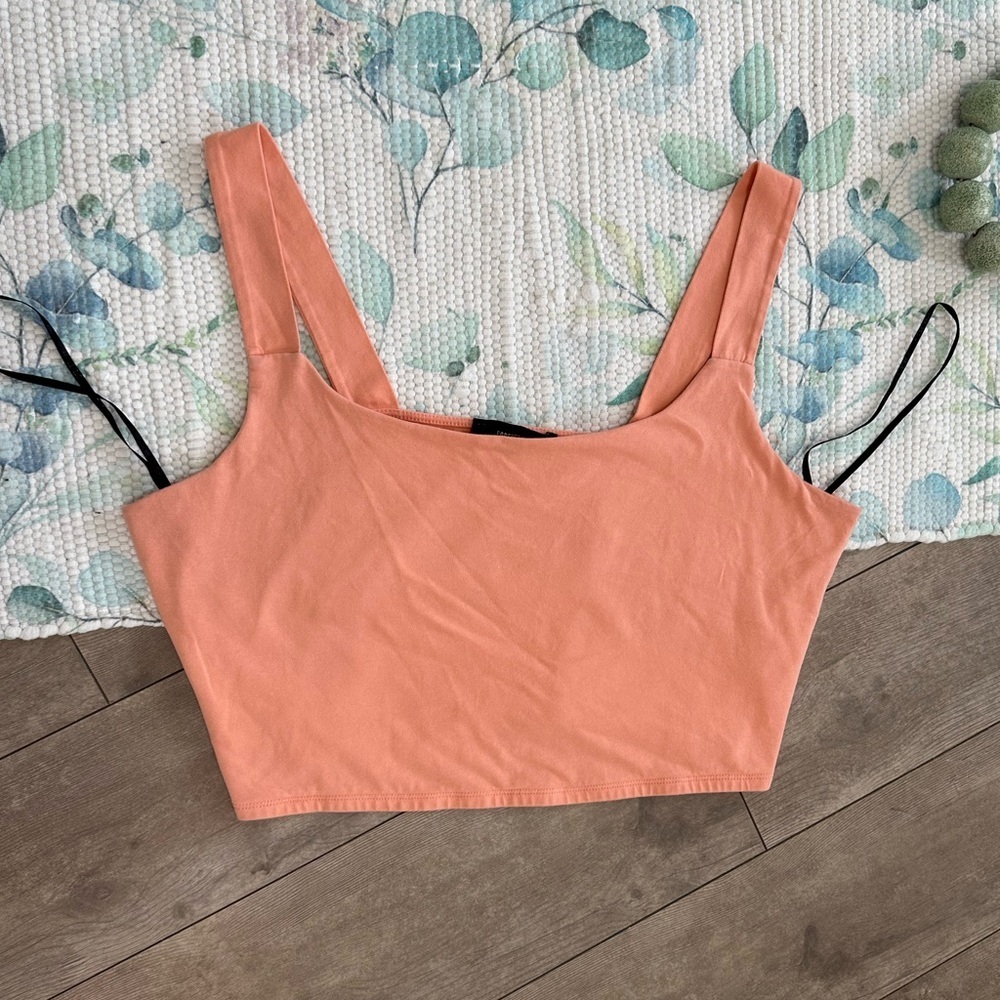 Forever 21 Plus Women’s Cropped Top Salmon Sleeveless Fitted Crop Top
